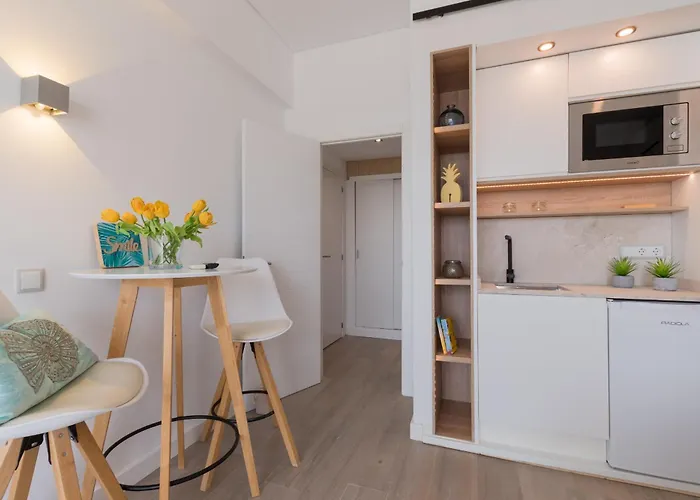 Ran De Mar - First Line Studio